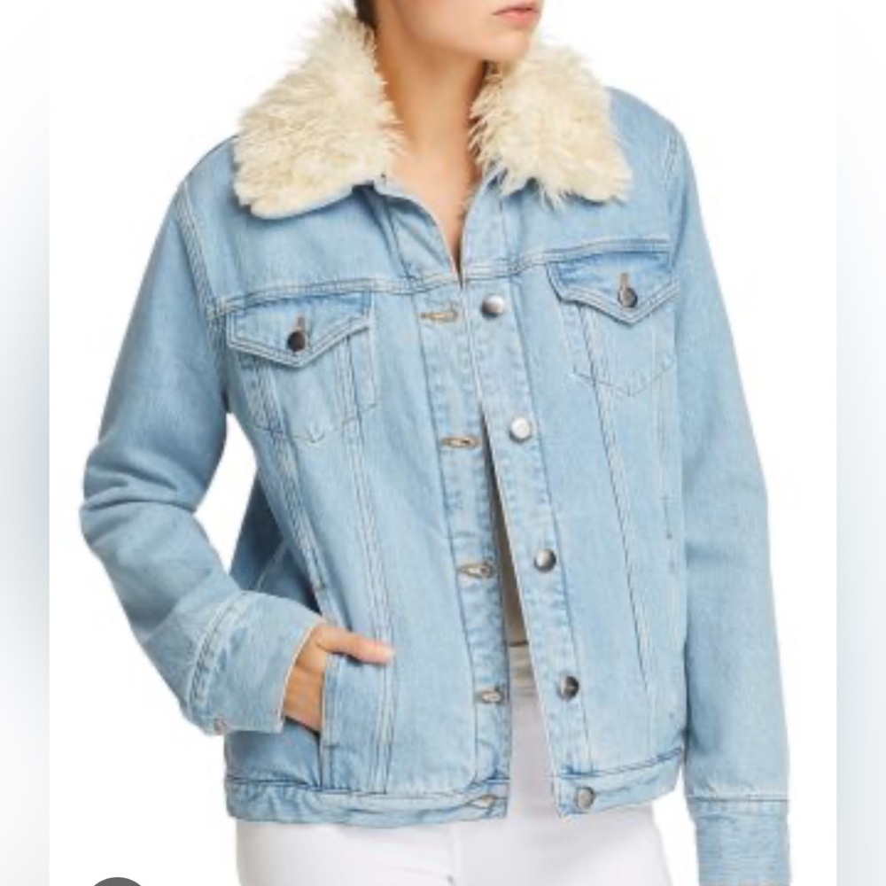 Frame Le Curly faux fur-lined light blue denim jacket w/ detachable collar - S/P